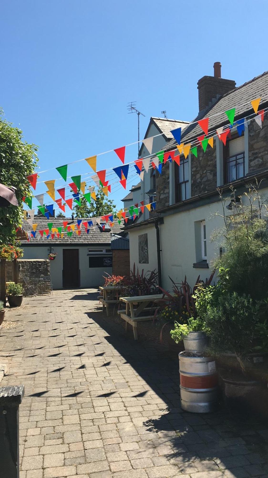Castle Inn Newport  Exterior foto