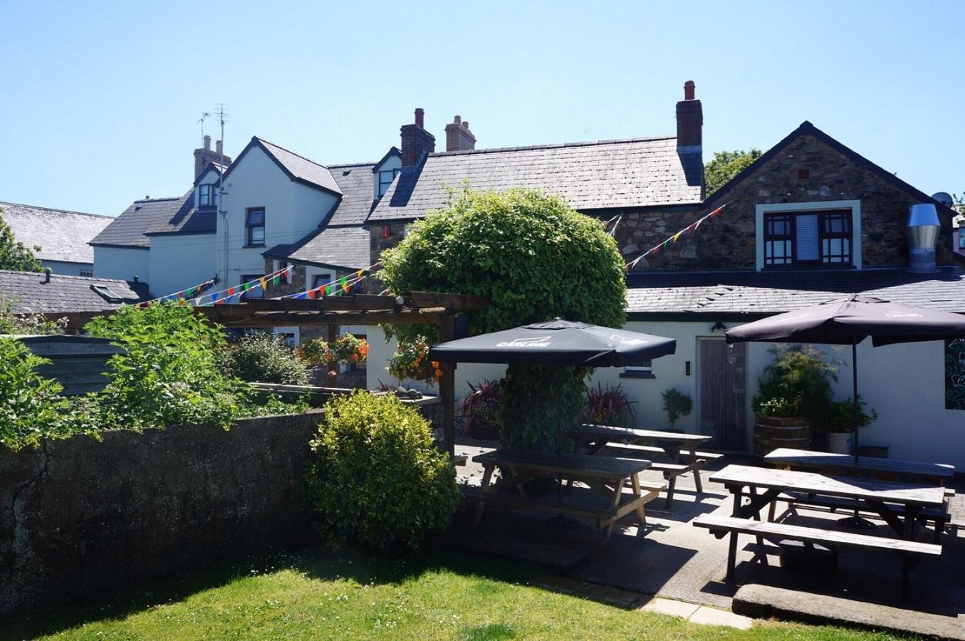 Castle Inn Newport  Exterior foto